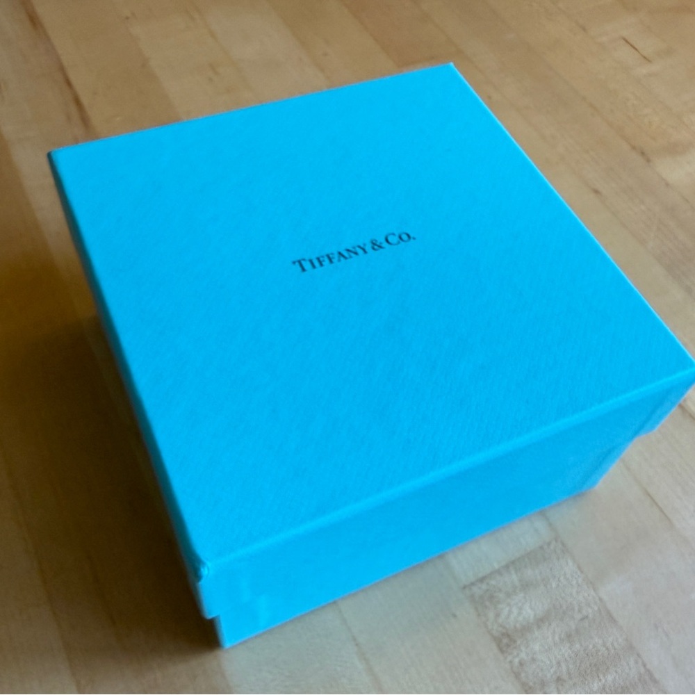 TIFFANY & CO 💍 Box - Empty, w/ Wrap 3.5" x 6.25" *Like New*